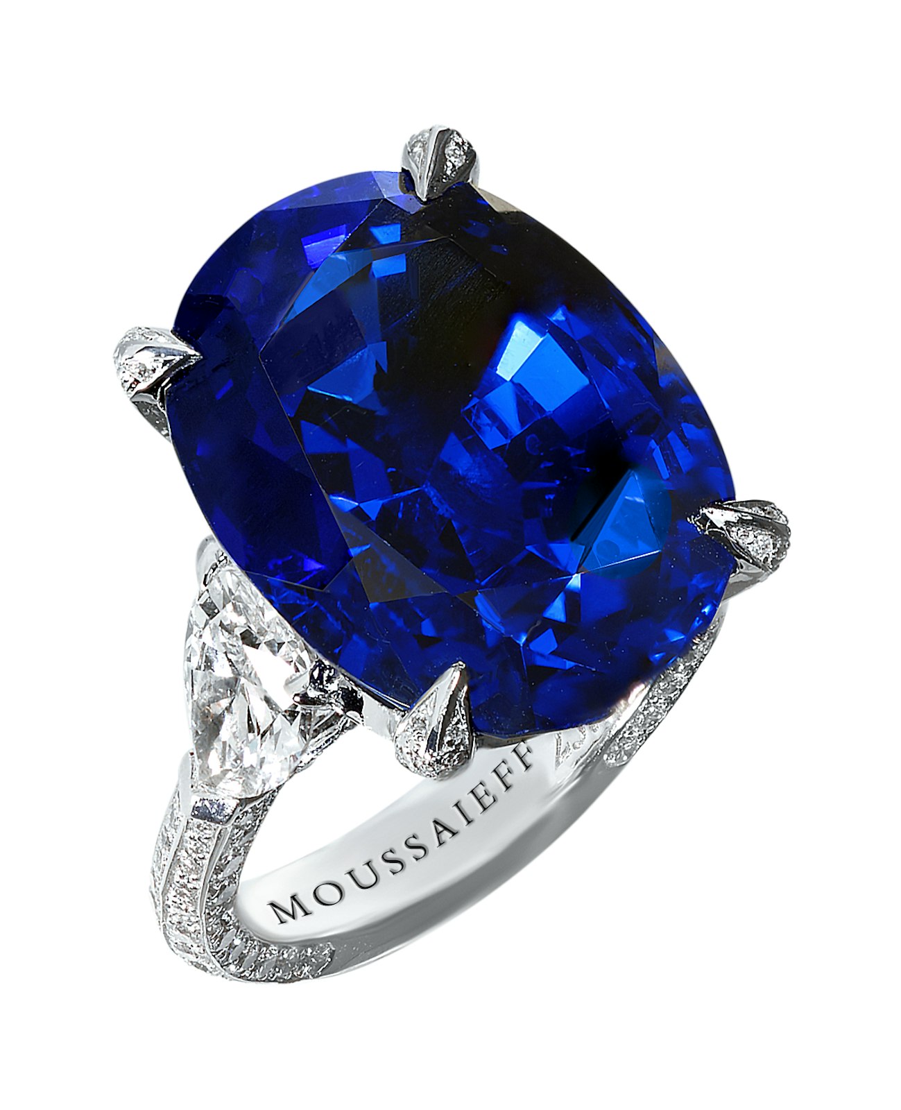 23.70ct-Burma-sapphire-and-diamond-High-Jewellery-ring.png